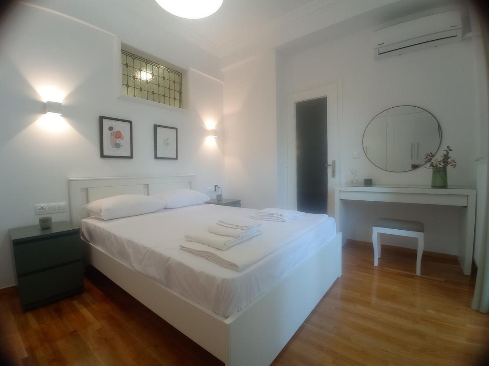 Parthenon Retreat Apartment Athena Bagian luar foto