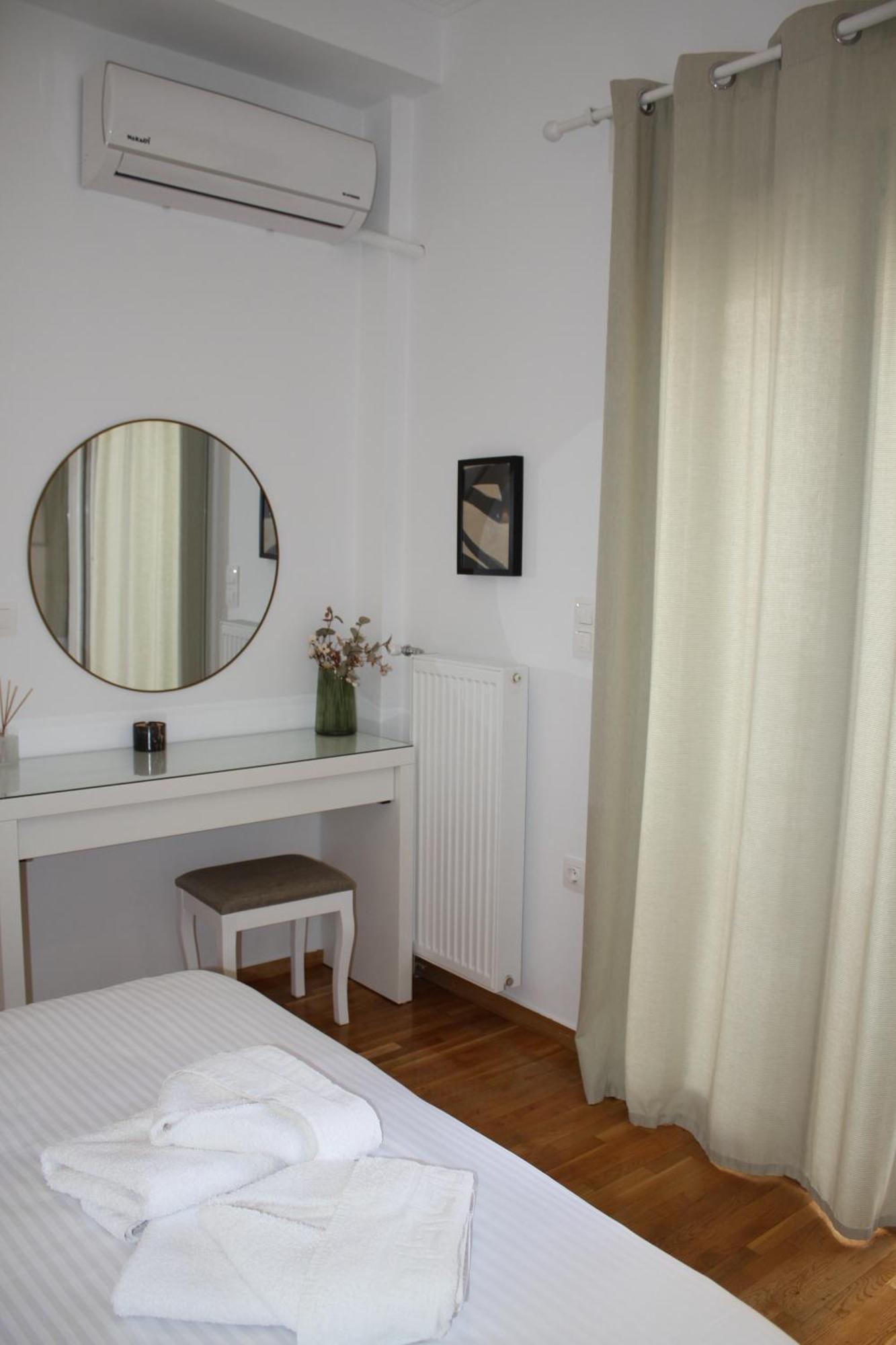 Parthenon Retreat Apartment Athena Bagian luar foto
