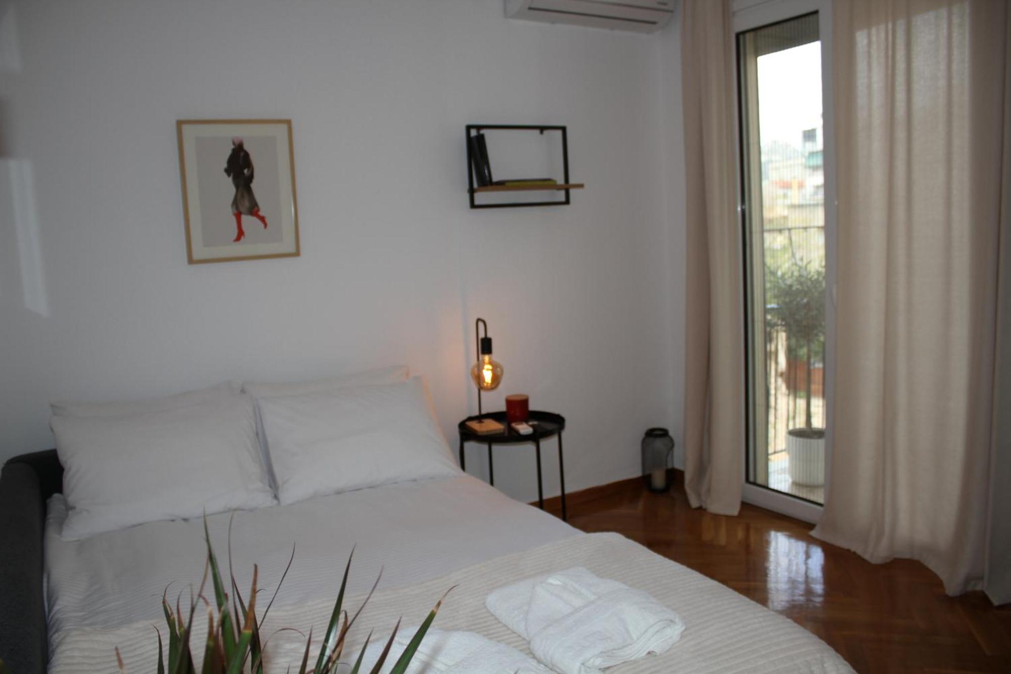 Parthenon Retreat Apartment Athena Bagian luar foto